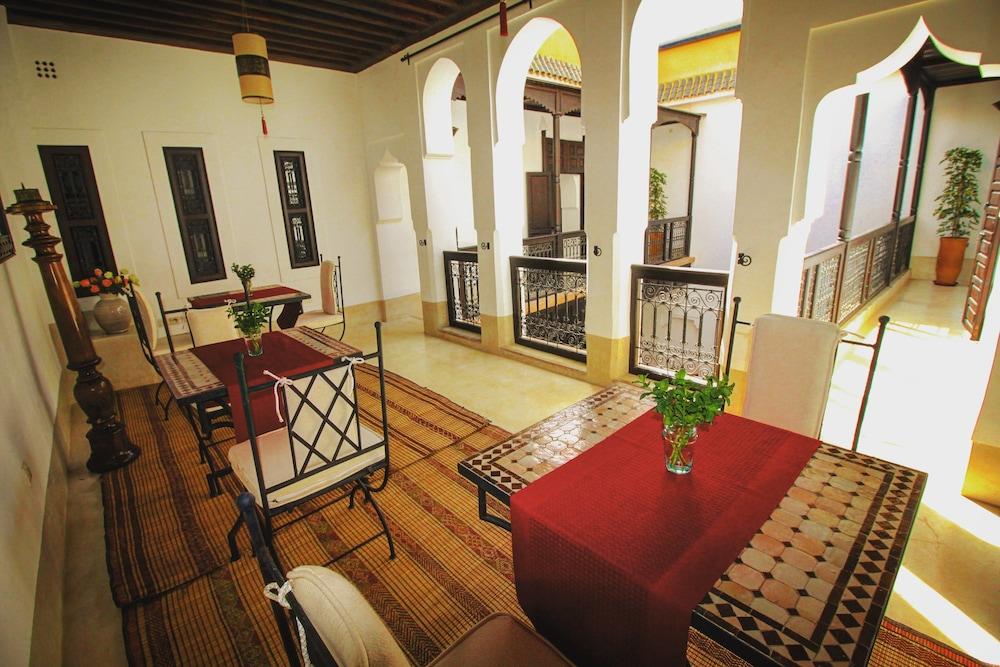 Riad Les 5 Soeurs Marrakesh Exterior foto